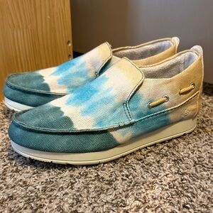 Stylish Women’s Slip-On Shoes - Blue and Tan